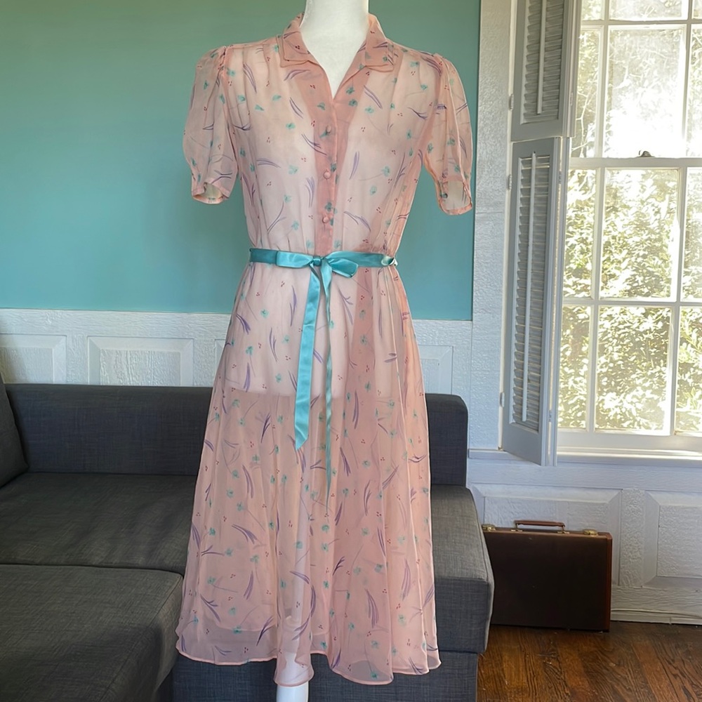 VINTAGE PINK SHEER FLORAL 1970'S ST. GILLIAN BY KAY UNGER 1940'S STYLE  …